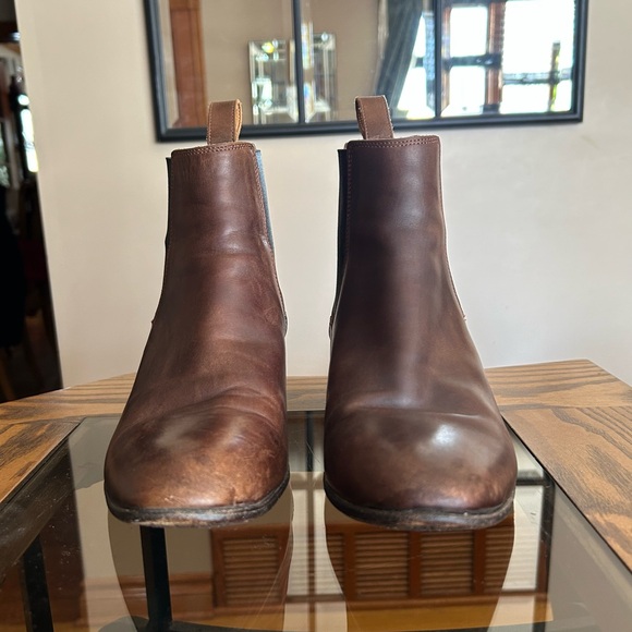 Size 9.5 John Fluevog leather ankle boots - Picture 3 of 15